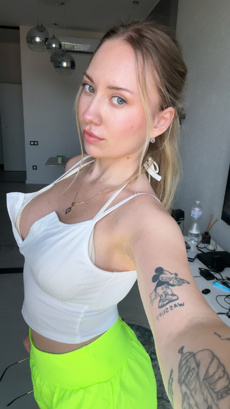 KateV in her underwear in Mogadishu