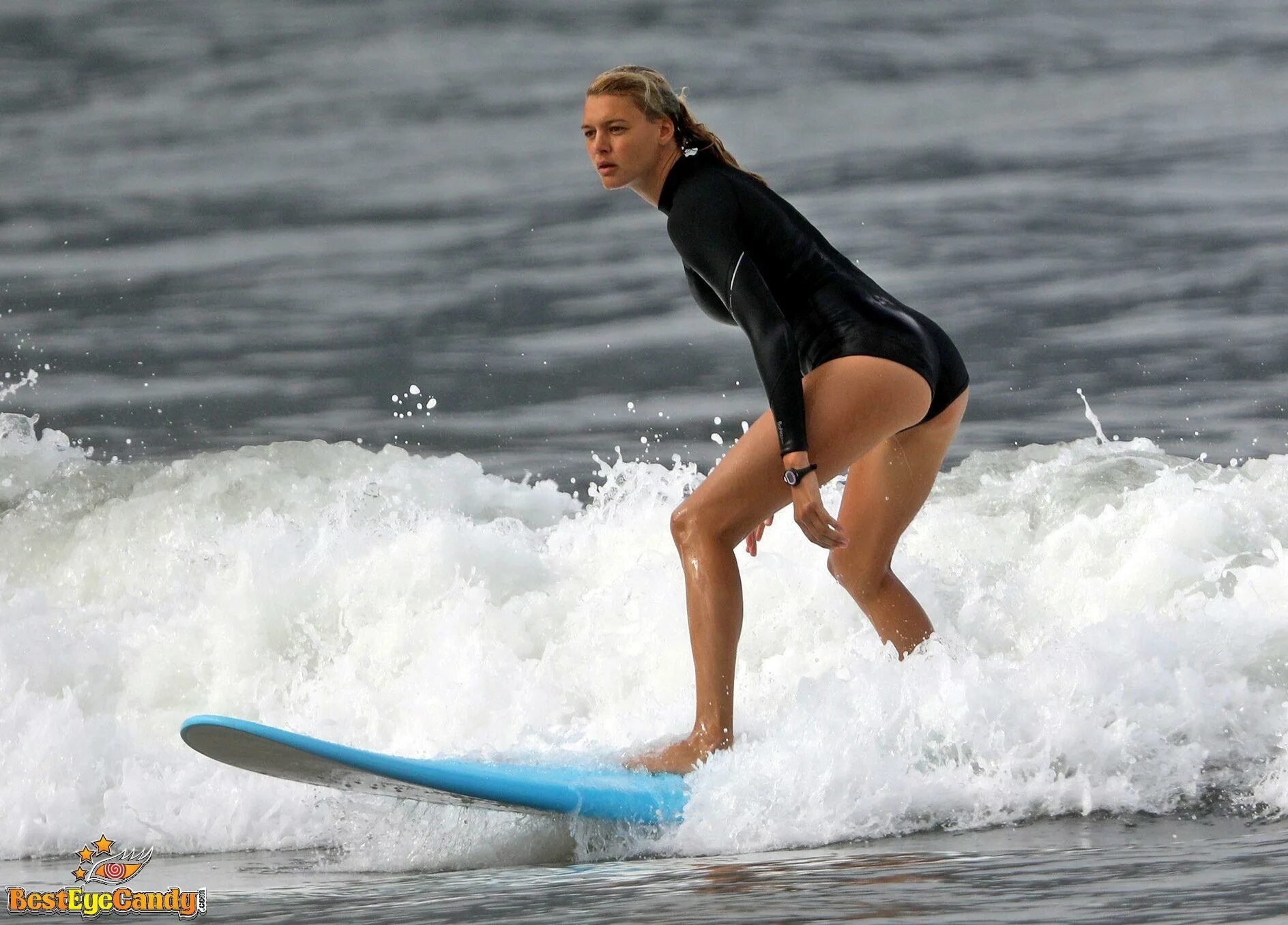 Kelly Rohrbach underwear in Mogadishu