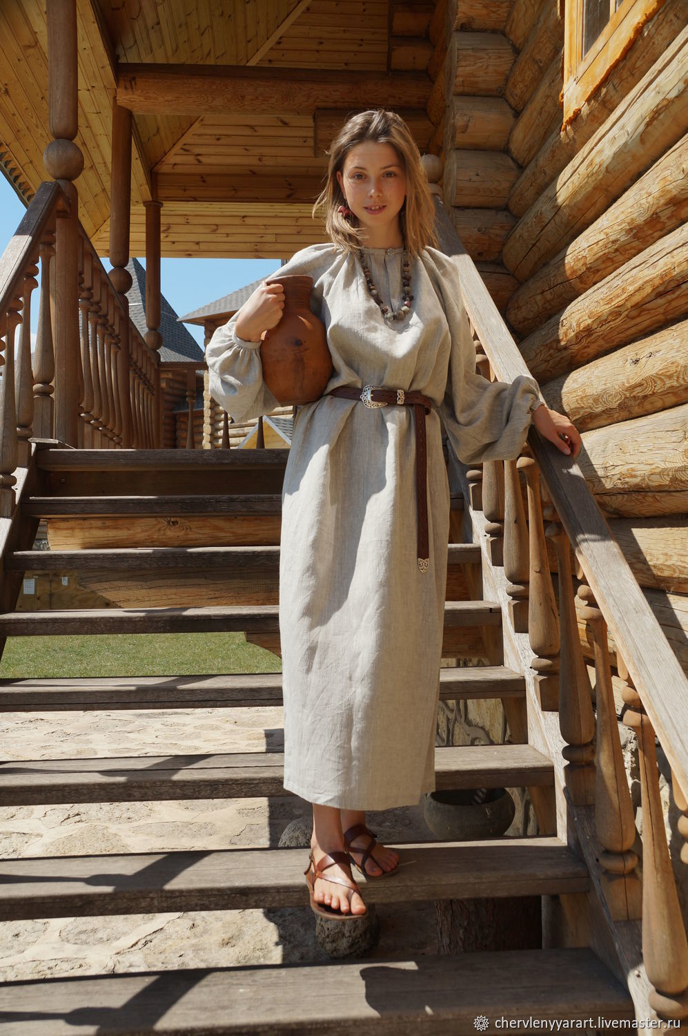 Girls in Slavic costumes in Mogadishu